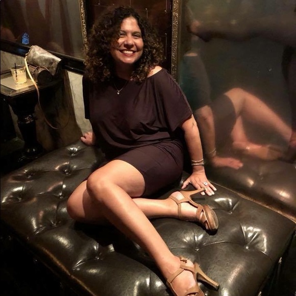 Meet your Posher, Lina - Picture 1 of 1